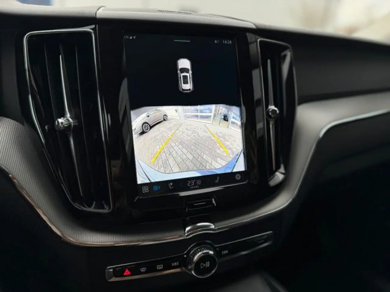 Volvo XC60 B5 AWD CORE - BLIS - H/K - Pilot H/K LED — Galerie du véhicule 12