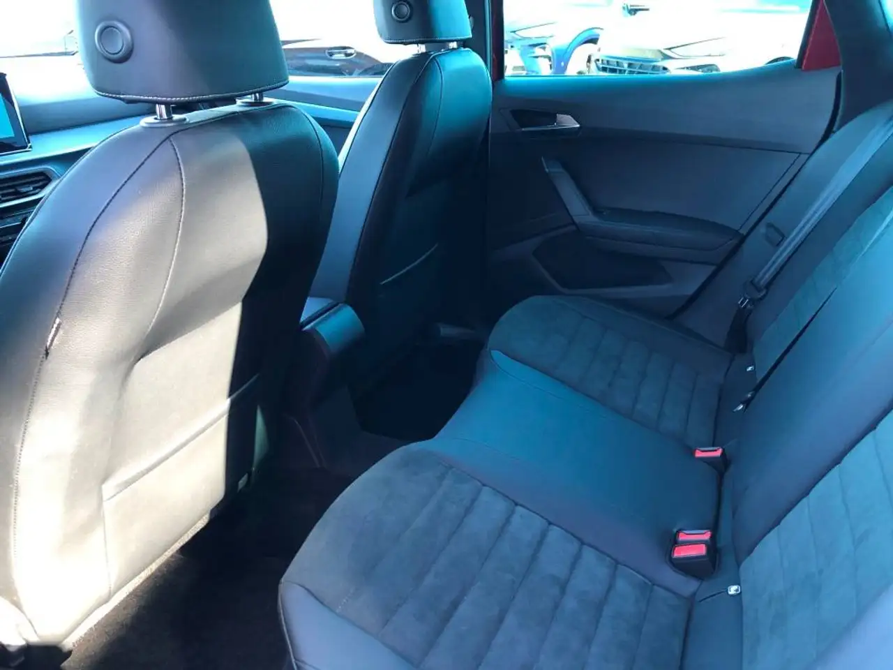 SEAT Arona X-perience 1.0TSI Automatik DSG — Vehicle gallery 8