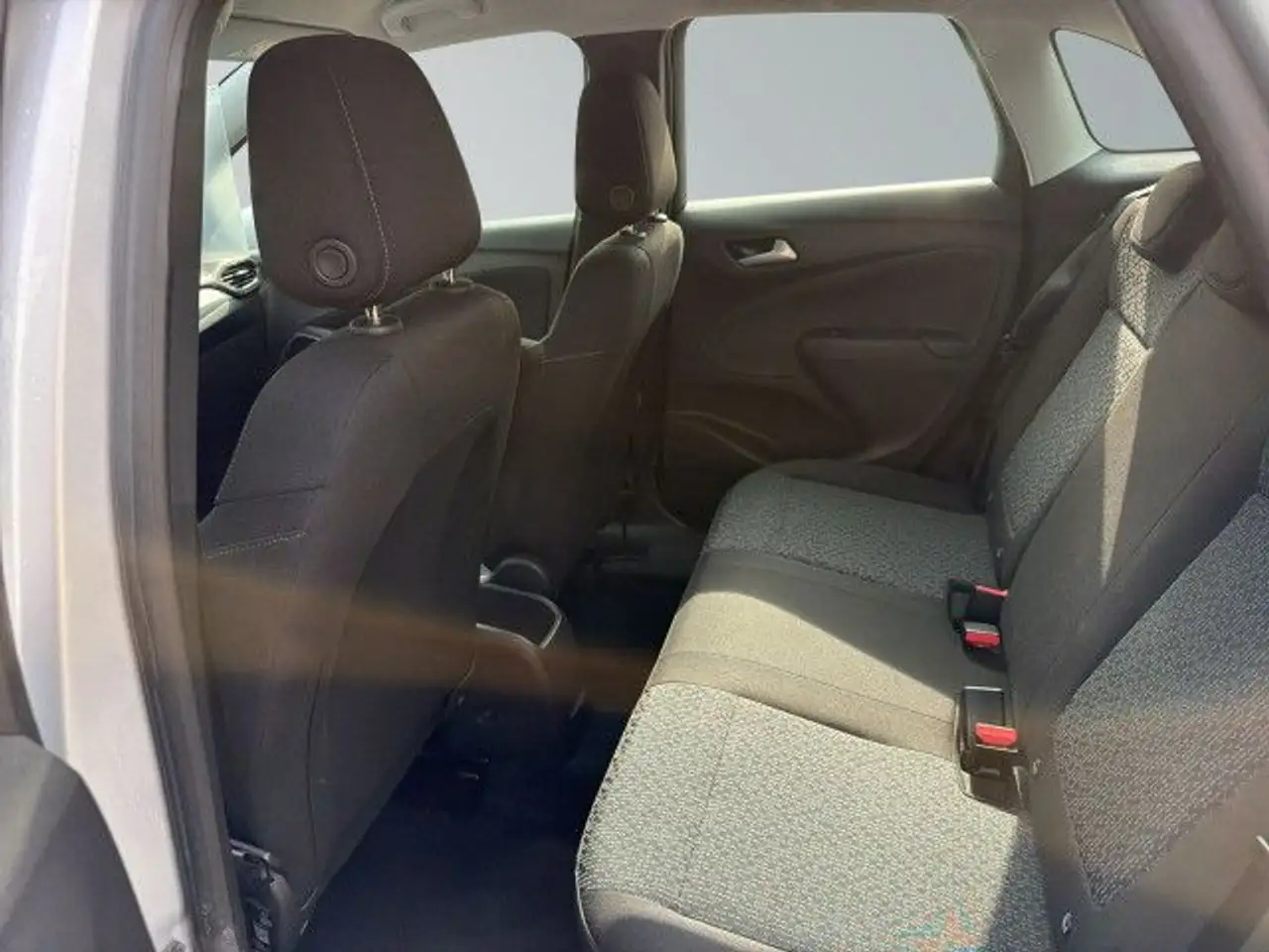 Opel Crossland Enjoy / CarPlay / AndroidAuto / Tempomat — Vehicle gallery 18