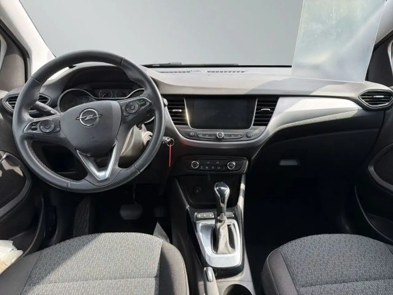 Opel Crossland Enjoy / CarPlay / AndroidAuto / Tempomat — Vehicle gallery 17