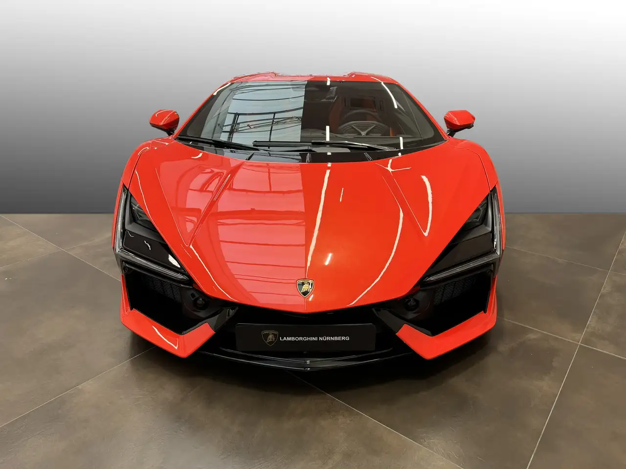 Lamborghini Revuelto Ad Personam | Lamborghini Nürnberg — Vehicle gallery 5