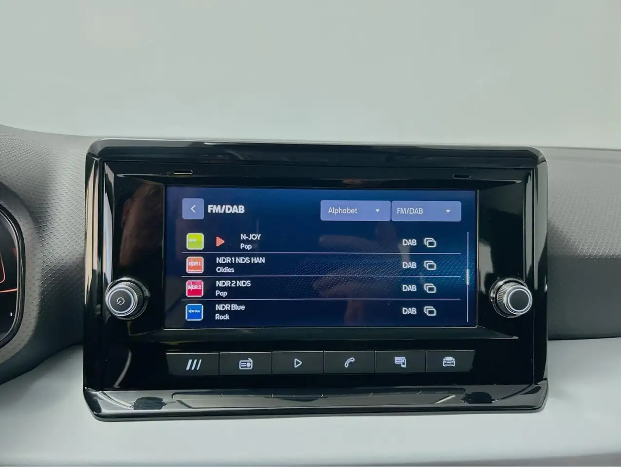 SEAT Arona 1.0 TSI Style Edition CarPlay LED PDC Virt — Galerie du véhicule 10