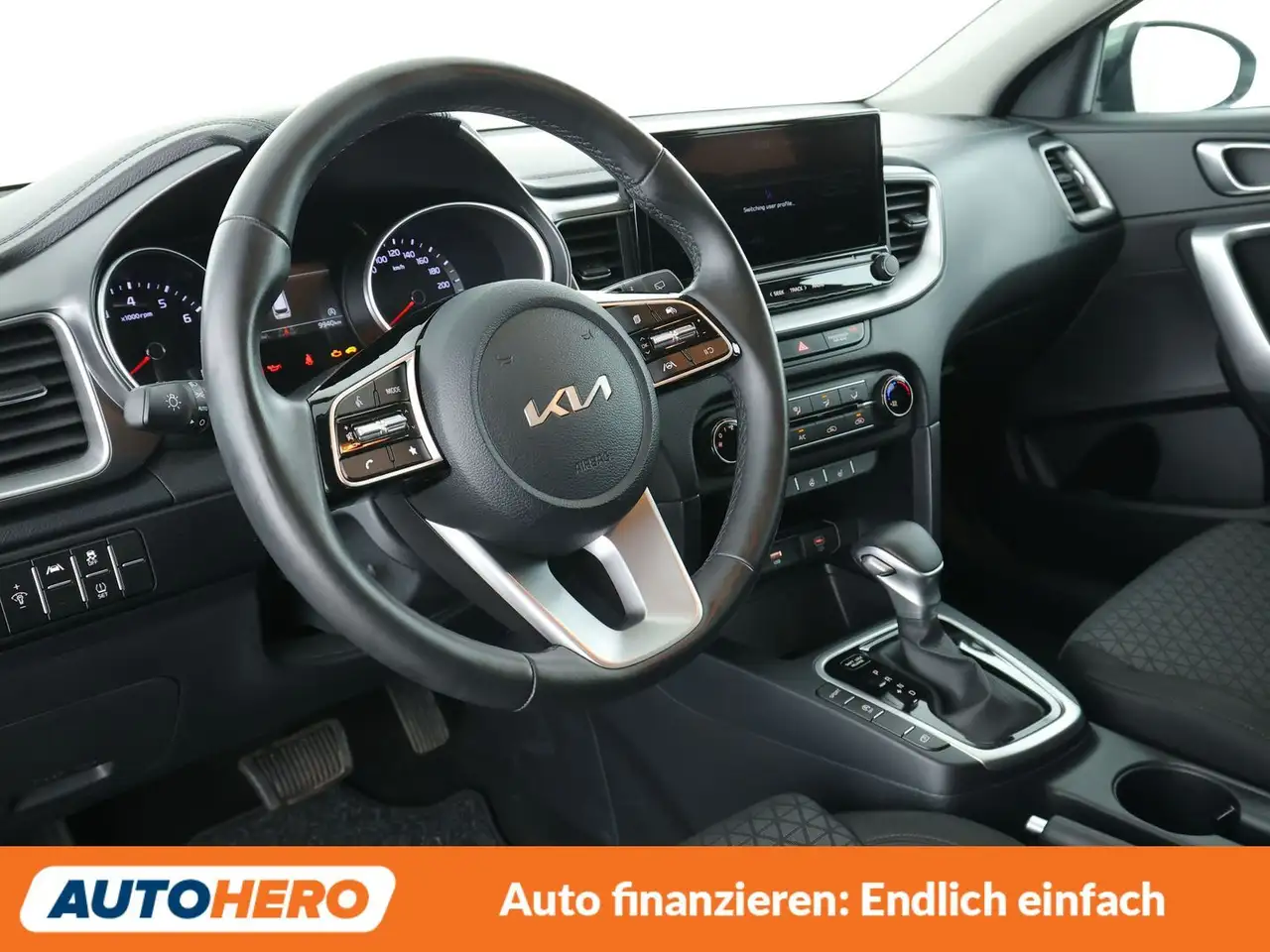 Kia Ceed / cee'd 1.5 TGDI Aut*NAVI*TEMPO*CAM*PDC*SHZ* — Galerie du véhicule 11
