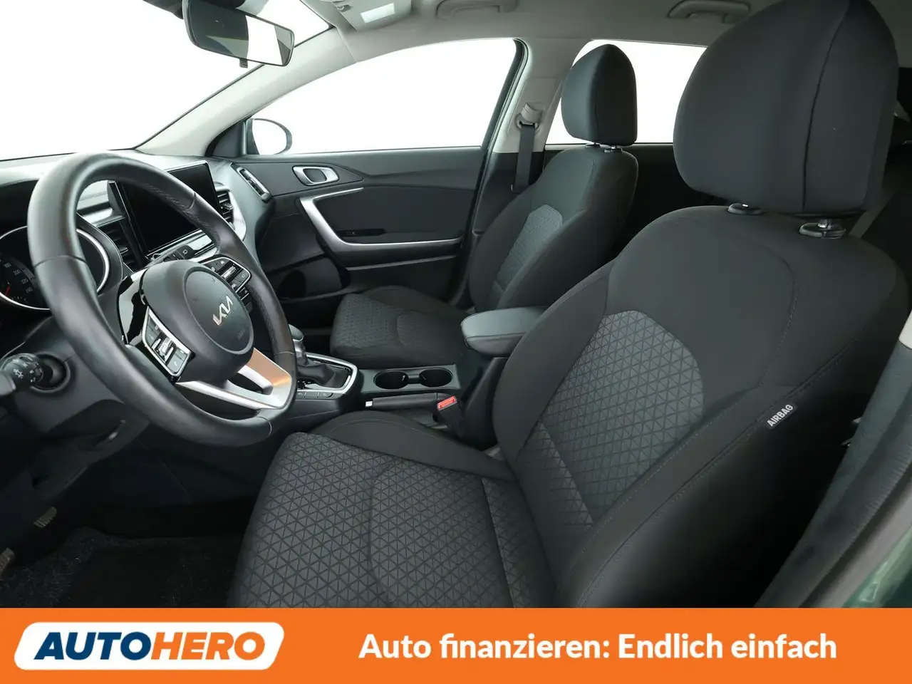 Kia Ceed / cee'd 1.5 TGDI Aut*NAVI*TEMPO*CAM*PDC*SHZ* — Galerie du véhicule 10