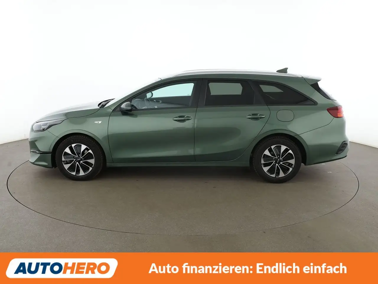 Kia Ceed / cee'd 1.5 TGDI Aut*NAVI*TEMPO*CAM*PDC*SHZ* — Galerie du véhicule 3