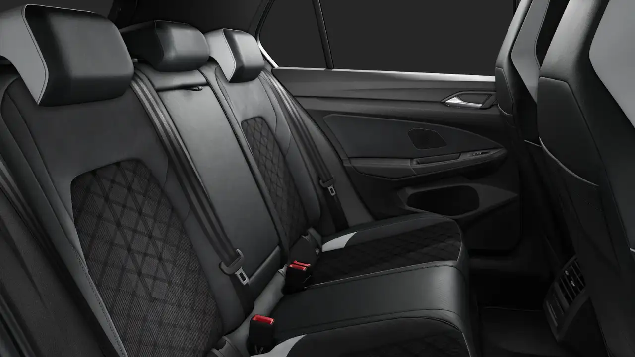 Volkswagen Golf VIII 1.5 eTSI DSG R-LINE*BLACK-STYLE*IQ.LIG — Galerie du véhicule 10