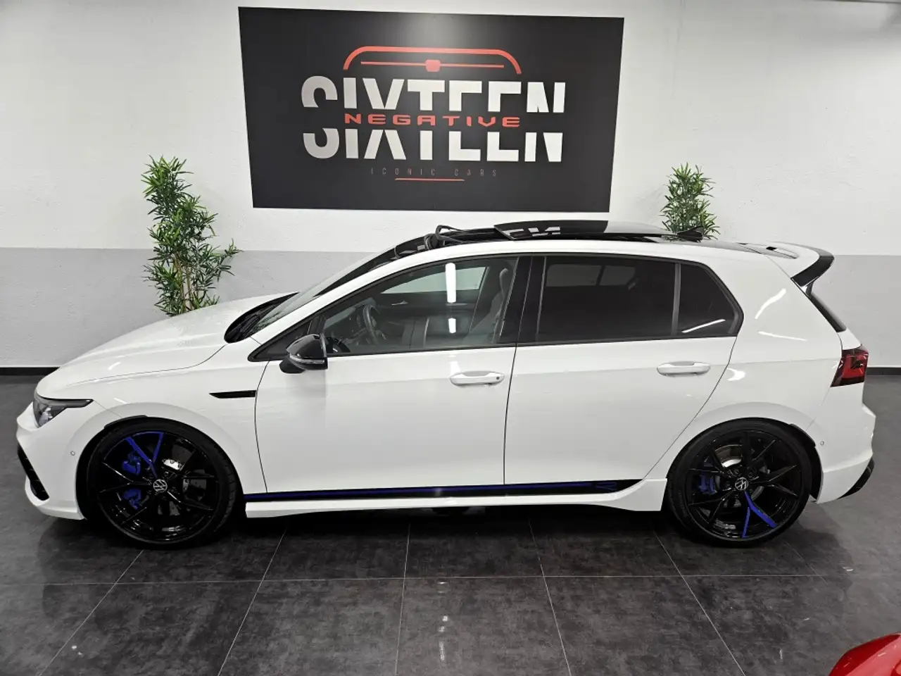 Volkswagen Golf 2.0 TSI R DSG 235kW — Galería del vehículo 25