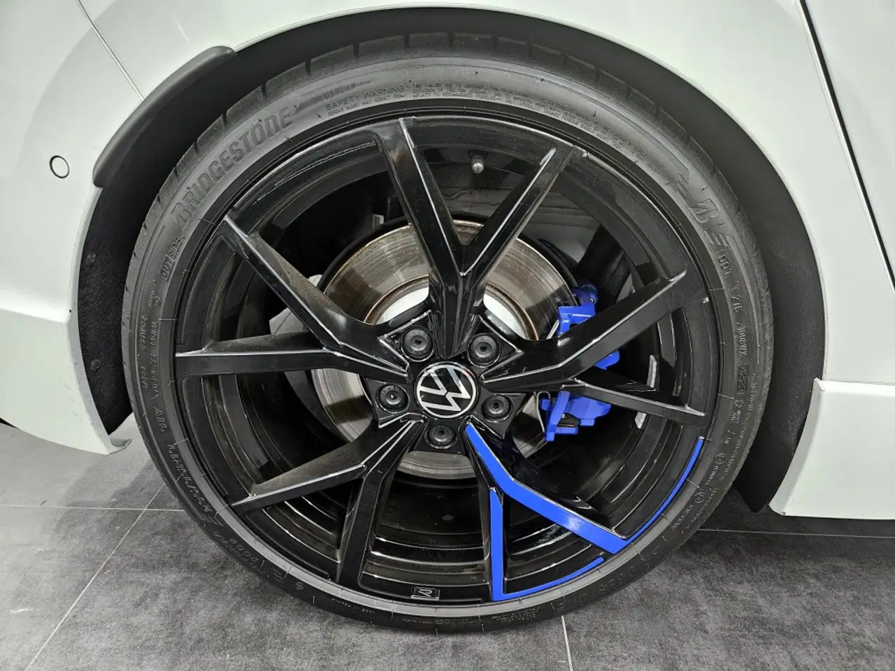Volkswagen Golf 2.0 TSI R DSG 235kW — Galería del vehículo 29