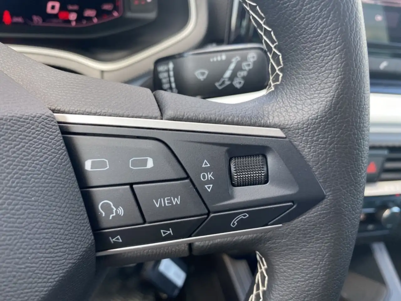 SEAT Ibiza STYLE EDITION 1.0 TSI Style Edition PDC+SHZ+KAMERA — Galerie du véhicule 23
