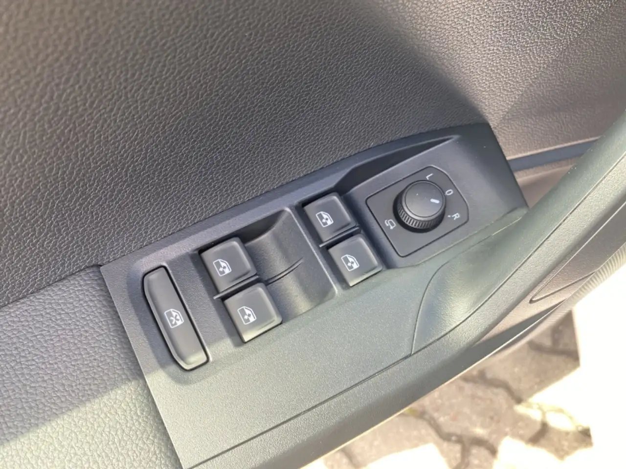 SEAT Ibiza STYLE EDITION 1.0 TSI Style Edition PDC+SHZ+KAMERA — Galerie du véhicule 20