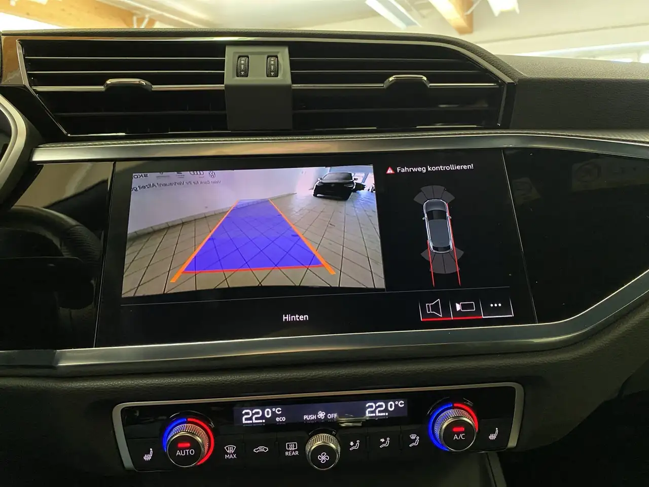Audi Q3 Sportback S line 40 TFSI quattro S tronic AHK — معرض صور السيارة 26