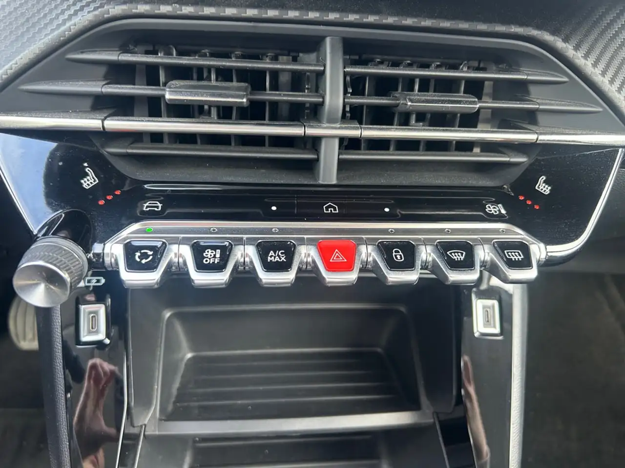 Peugeot 208 1.2 Active PureTech 75 LED KLIMA SHZ NAVI — معرض صور السيارة 19