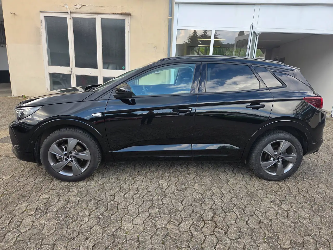 Opel Grandland GS Line LED NAVI 360° WiPa — معرض صور السيارة 2