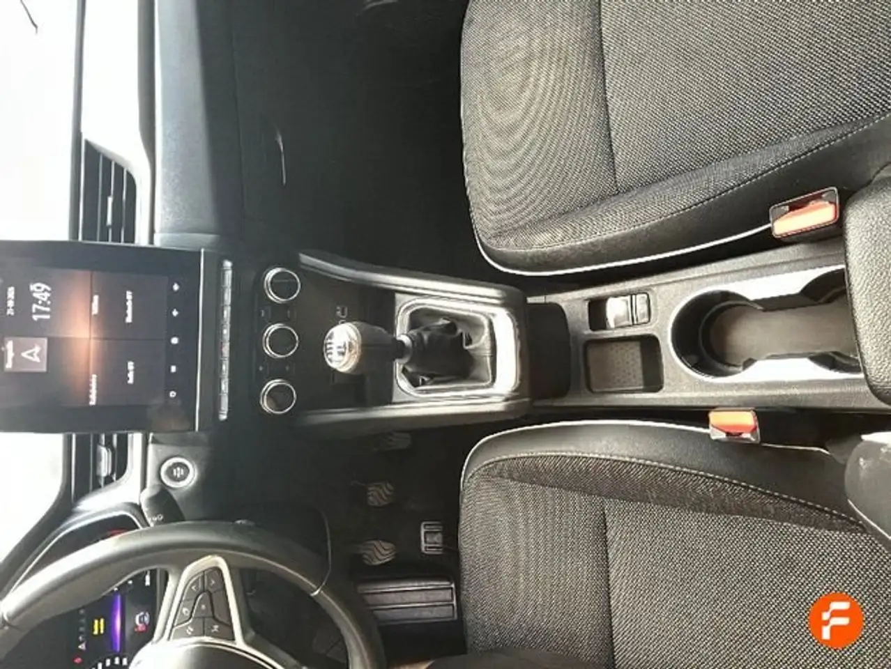 Renault Captur TCe Techno 67kW — معرض صور السيارة 10
