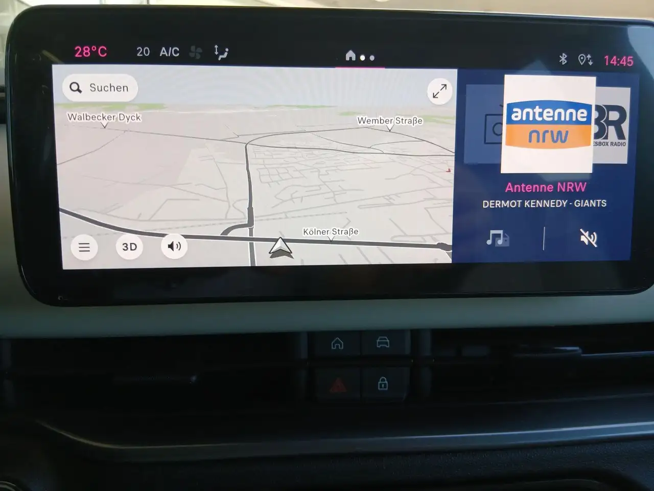 Fiat 600 Hybrid La Prima Android Auto — Vehicle gallery 16
