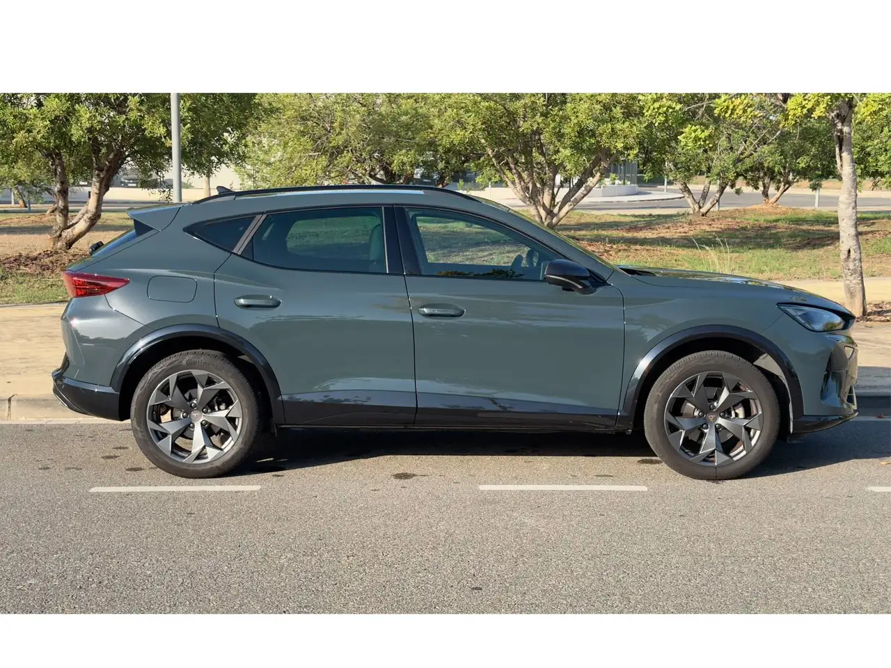 CUPRA Formentor CUPRA Formentor 1.5 eTSI 150 CV DSG 7 vel. Mild Hybrid 48V – Etiqueta ECO — معرض صور السيارة 4