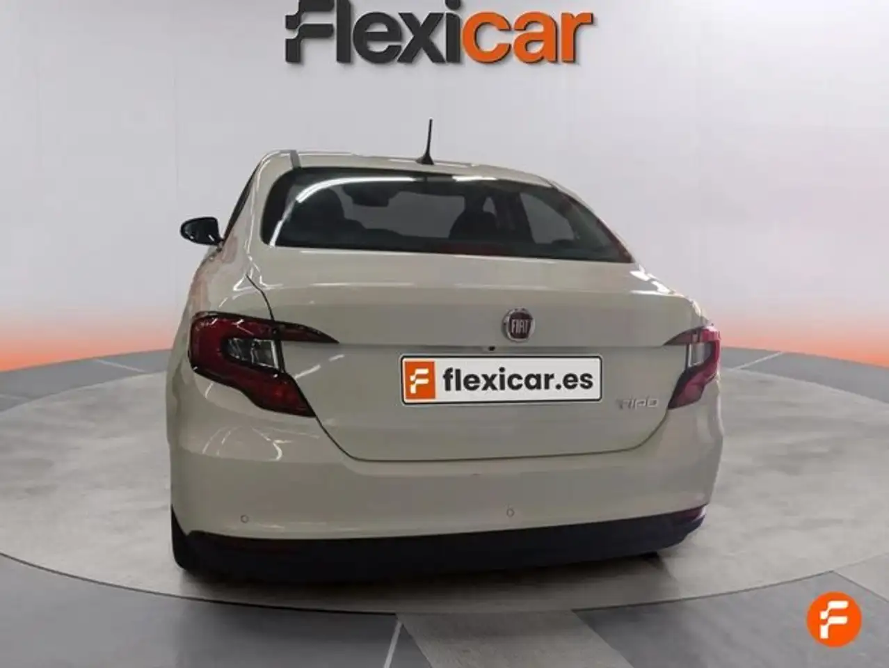 Fiat Tipo Sedán Diésel 1.6 96kW (130CV) manual 6v — Vehicle gallery 4