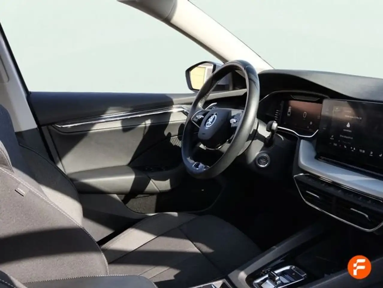 Skoda Octavia 1.0 TSI 81kW(110CV) DSG mHEV Selection — Galerie du véhicule 18