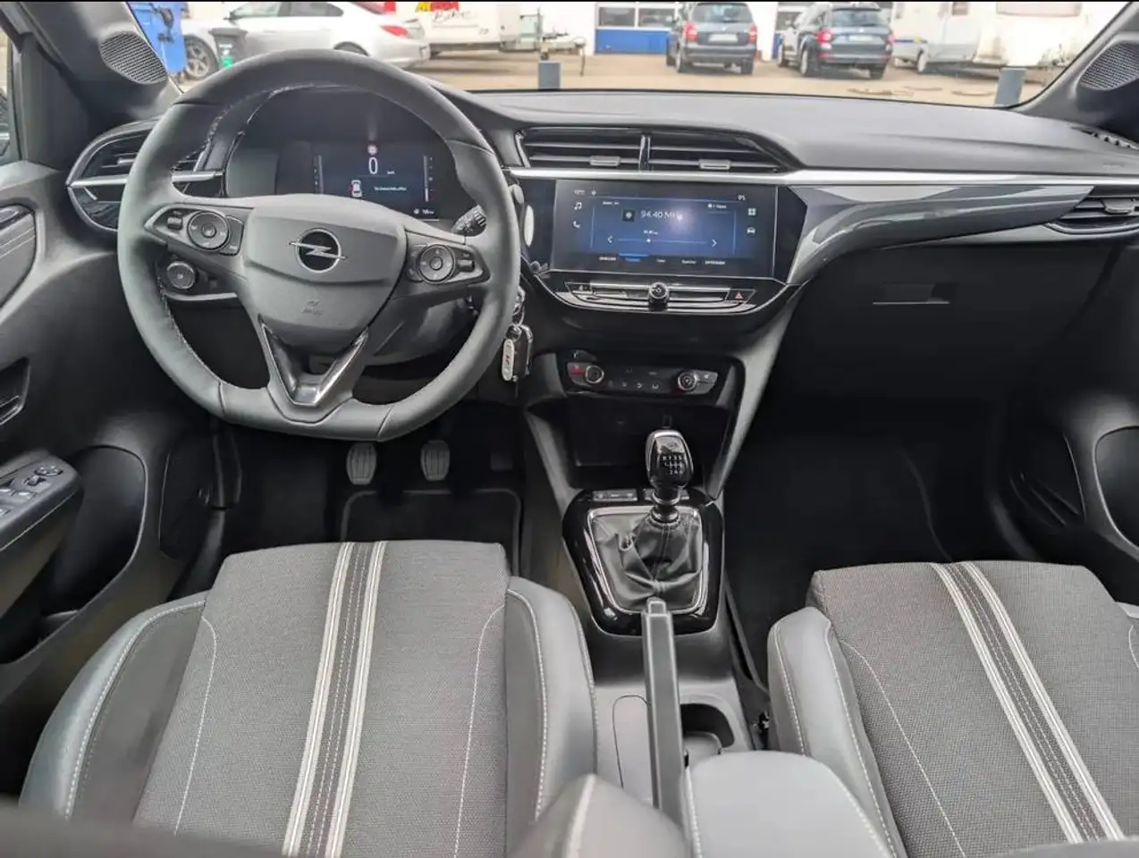 Opel Corsa GS Allwetterreifen — Galería del vehículo 9
