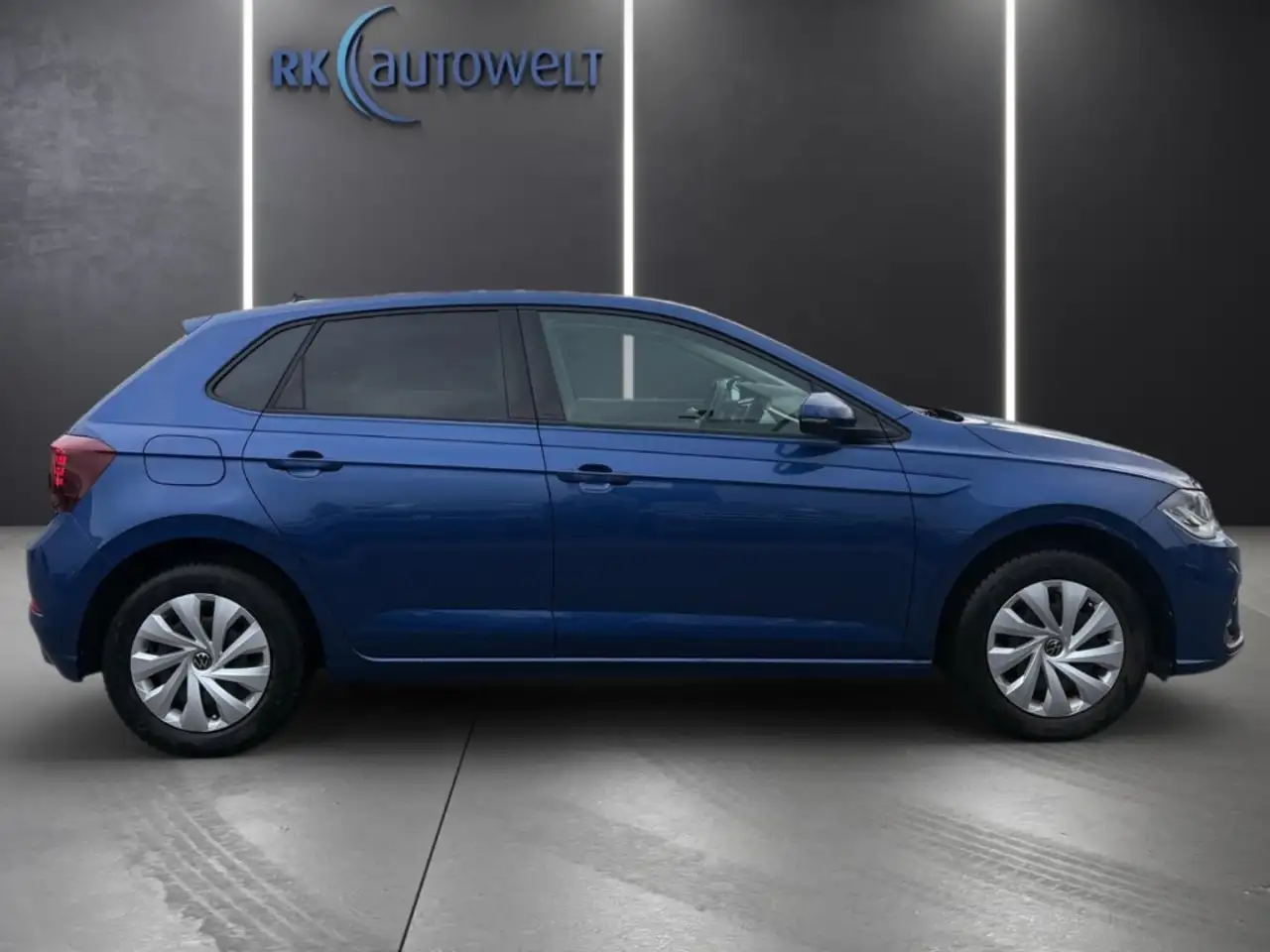 Volkswagen Polo VI Life 1.0 TSI Navi Apple CarPlay Mehrzonenklima — Galería del vehículo 3