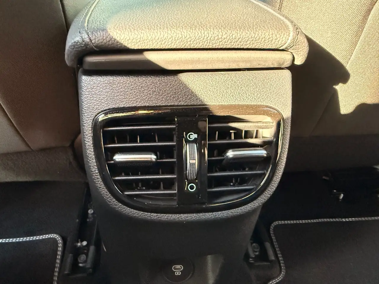 Kia Ceed SW / cee'd SW — معرض صور السيارة 11