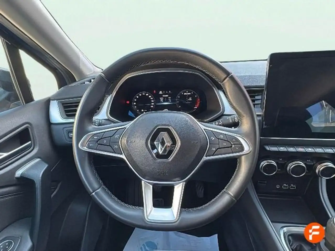 Renault Captur TCe Techno 67kW — معرض صور السيارة 14