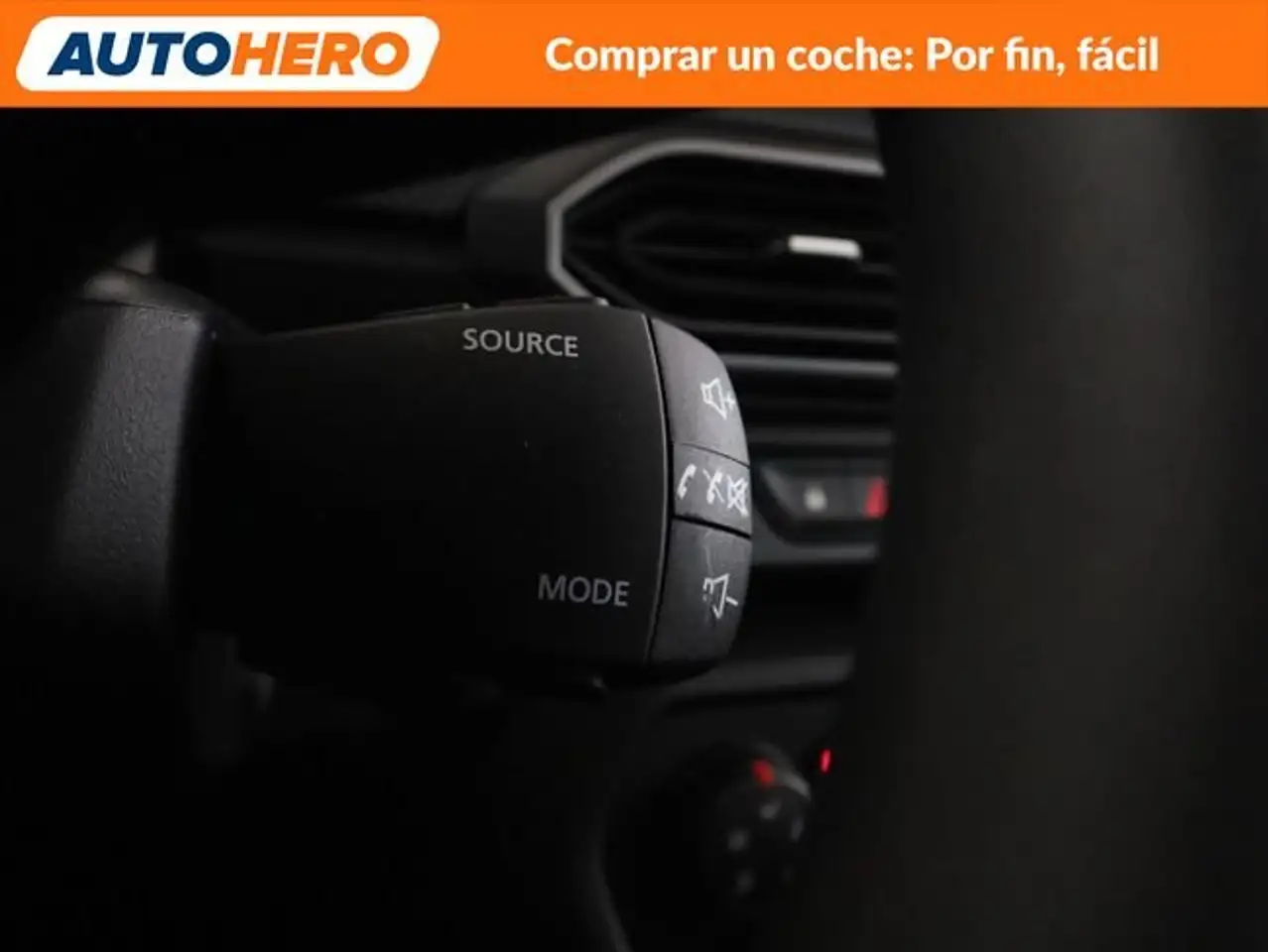 Dacia Sandero 1.0 TCe Essential — Vehicle gallery 28