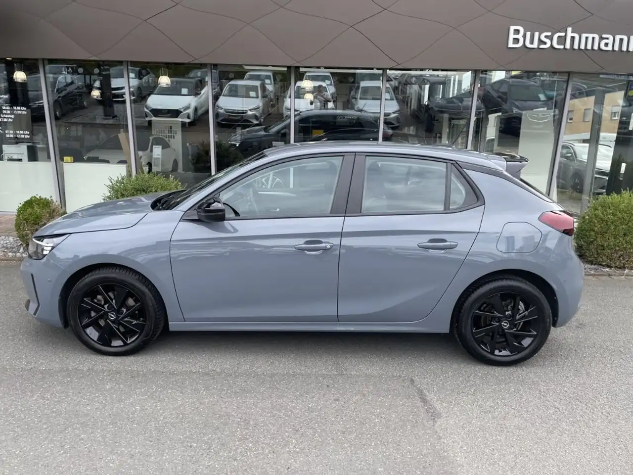 Opel Corsa 1.2 Automatik — معرض صور السيارة 2
