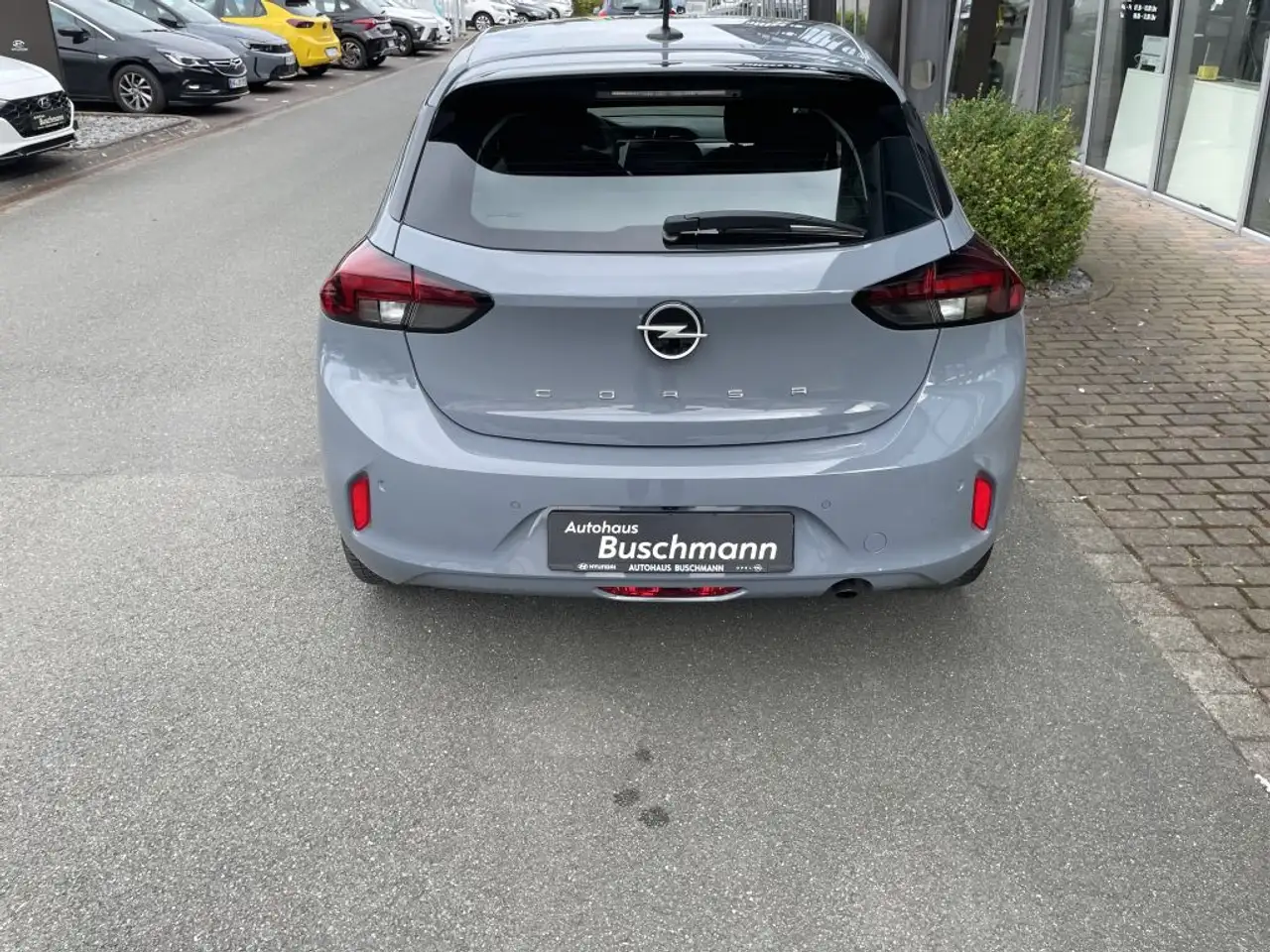 Opel Corsa 1.2 Automatik — معرض صور السيارة 4