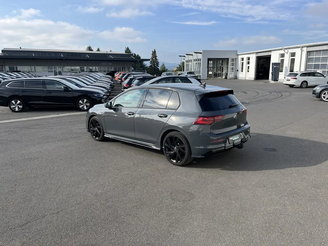Volkswagen Golf 1.5 TSI DSG R-Line 2,99% Fin. AHK Navi TravelAssis — Vehicle gallery 11