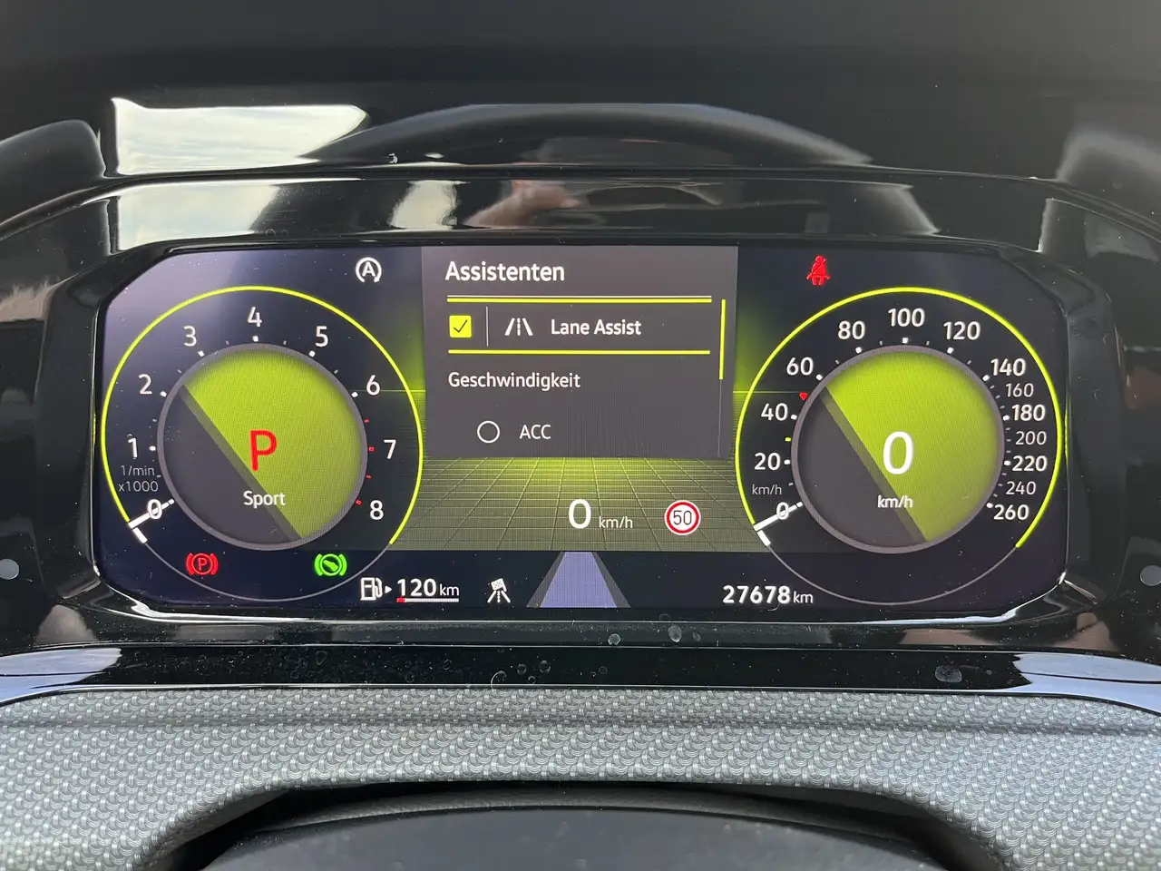 Volkswagen Golf 1.5 TSI DSG R-Line 2,99% Fin. AHK Navi TravelAssis — Vehicle gallery 28