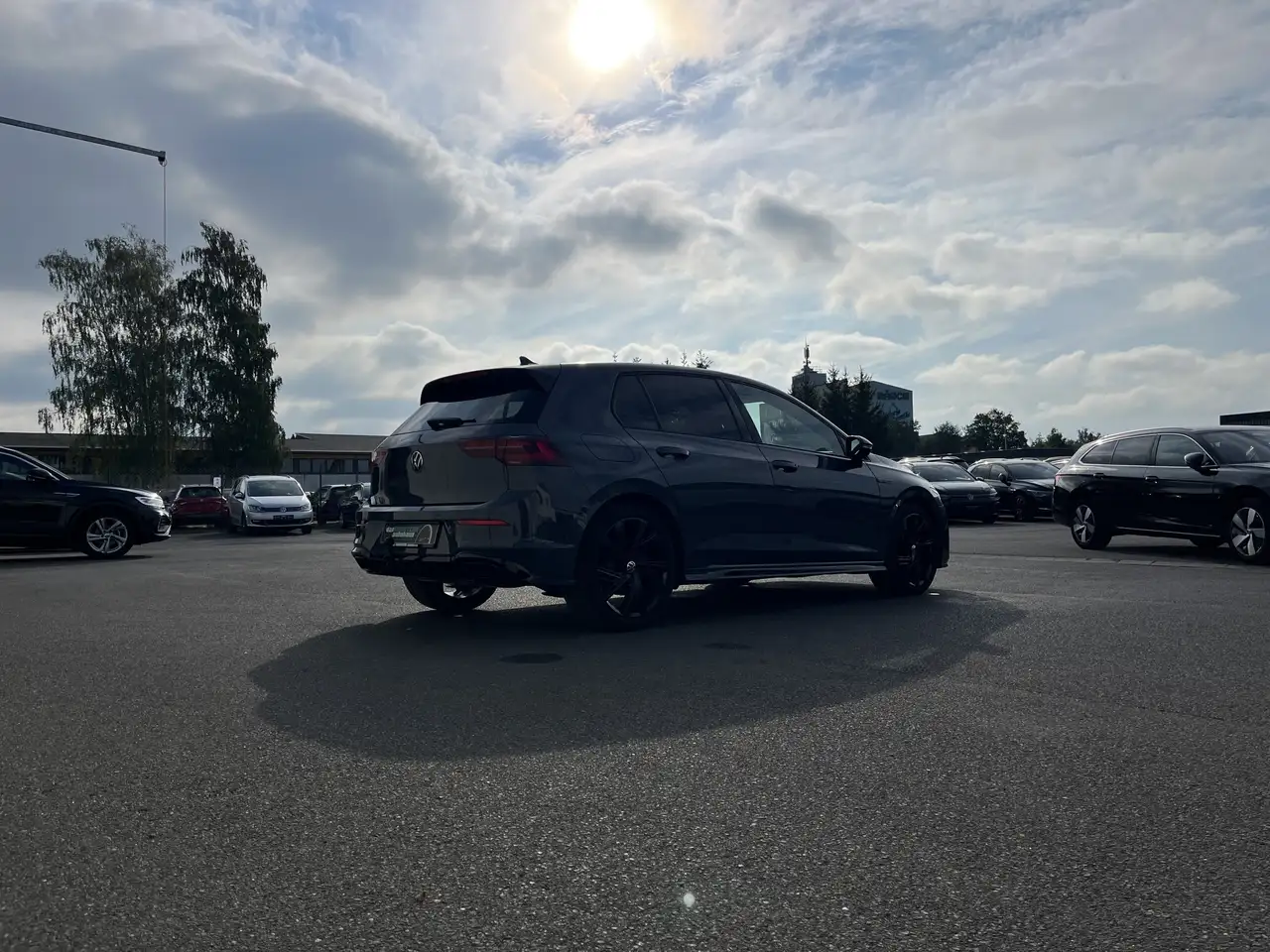 Volkswagen Golf 1.5 TSI DSG R-Line 2,99% Fin. AHK Navi TravelAssis — Vehicle gallery 7
