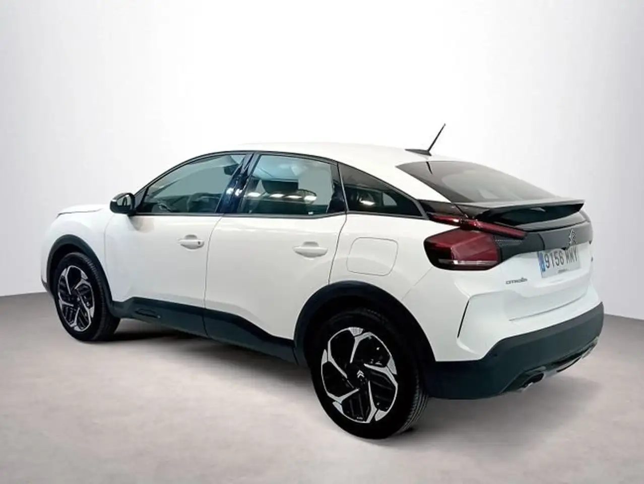 Citroen C4 1.2 PureTech Plus S&S 130 — Vehicle gallery 2