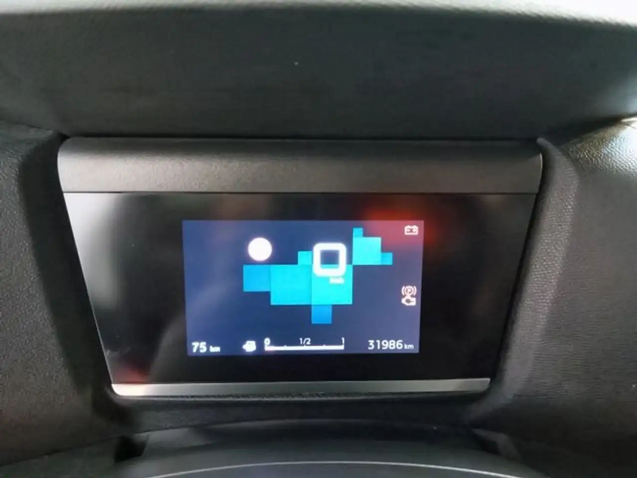 Citroen C4 1.2 PureTech Plus S&S 130 — Vehicle gallery 14