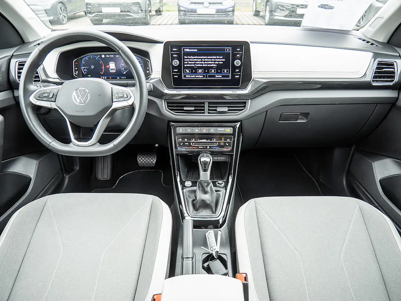 Volkswagen T-Cross 1.0 TSI Style SHZ NAVI AHK MATRIX-LED — Vehicle gallery 6