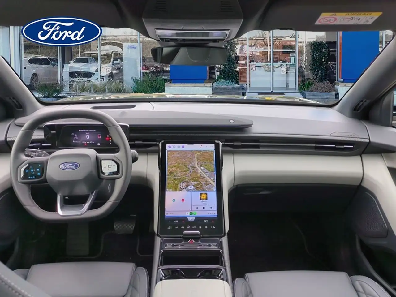 Ford Explorer AWD Rango Extendido Premium 79kWh — معرض صور السيارة 11