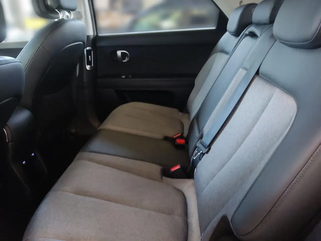 Hyundai IONIQ 5 MY24 77,4 kWh 2WD TECHNIQ PANO Bluetooth — Galería del vehículo 13