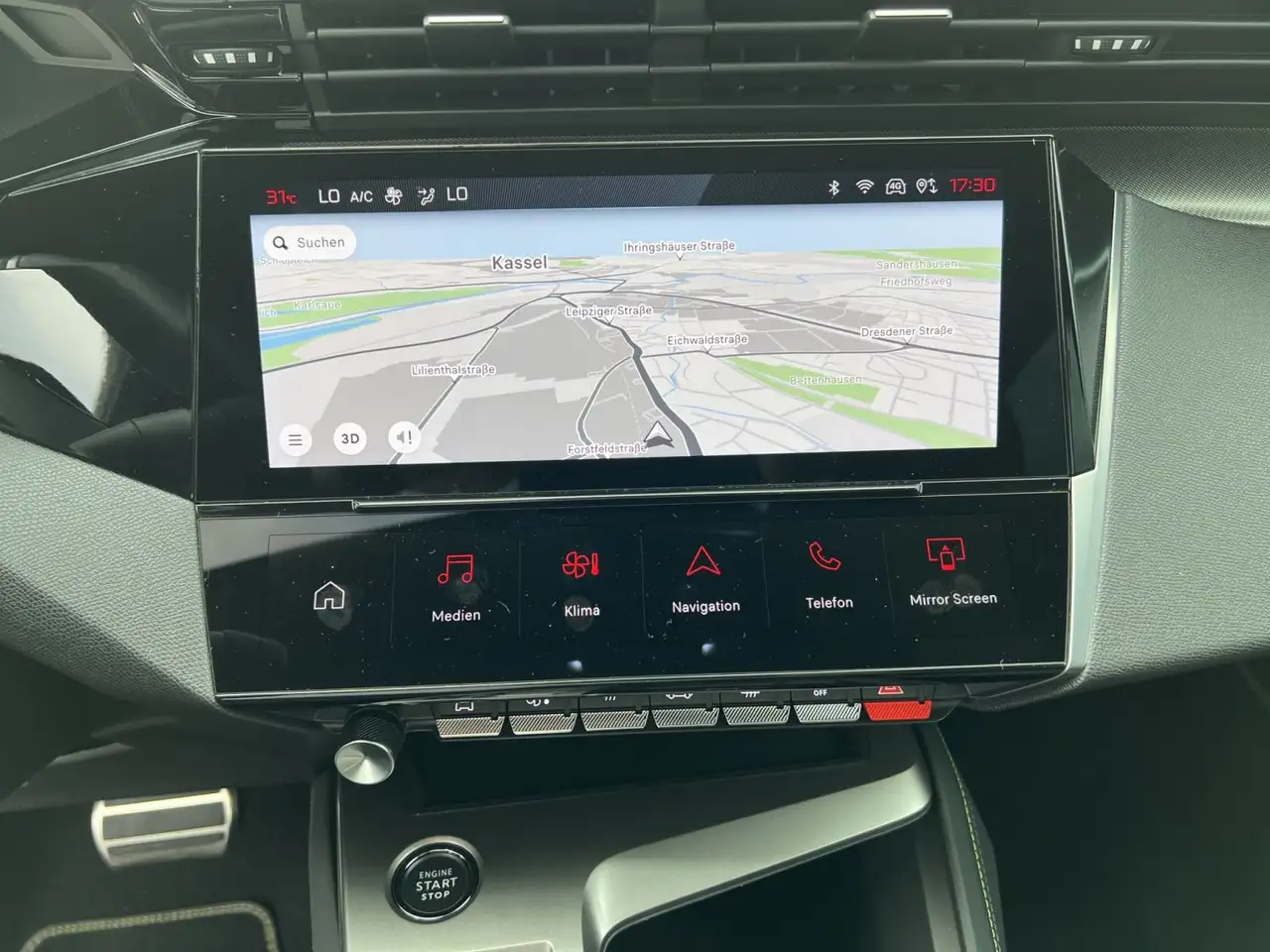 Peugeot 308 GT PT130 EAT8 Kamera PDC CarPlay Navi — Vehicle gallery 15