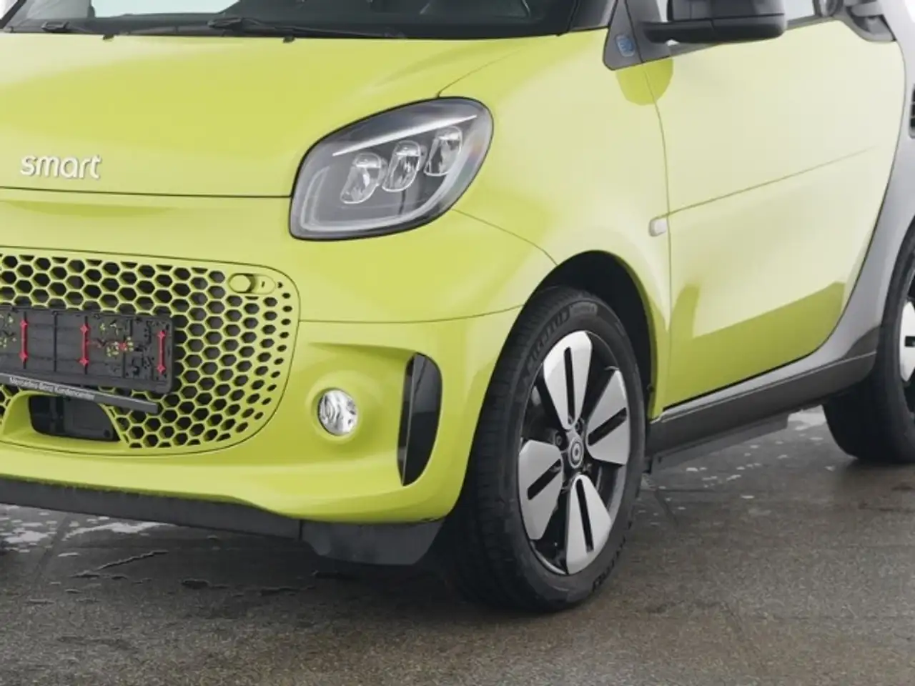 smart forTwo EQ Cabrio Pulse Exclusive 22kW JBL LED — Galería del vehículo 4