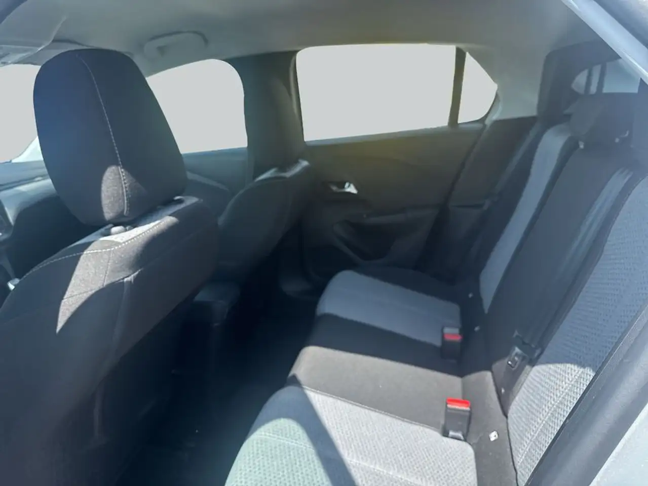 Opel Corsa 1.2 Start/Stop — معرض صور السيارة 11