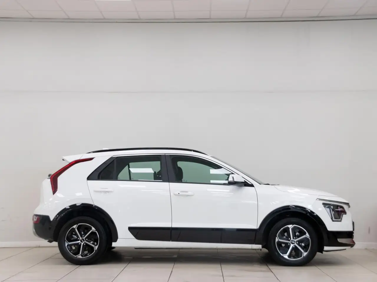 Kia Niro 1.6 GDi HEV 104kW (141CV) Drive — Vehicle gallery 2