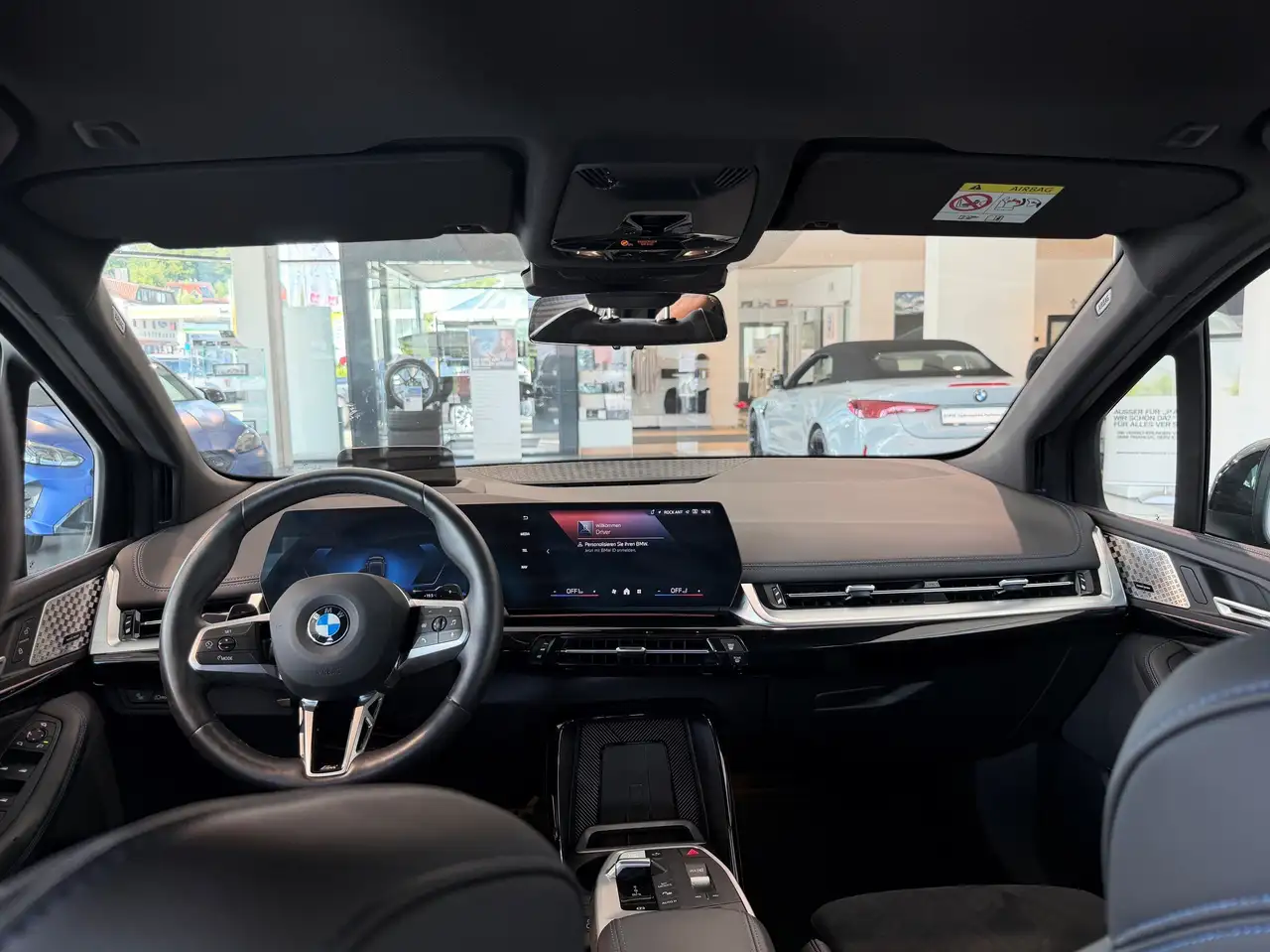 BMW 218 i AT MSport M Sportpaket Head-Up HK HiFi DAB — معرض صور السيارة 17