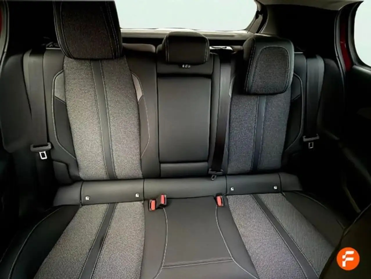 Peugeot 308 1.2 PureTech S&S Active 130 — معرض صور السيارة 15