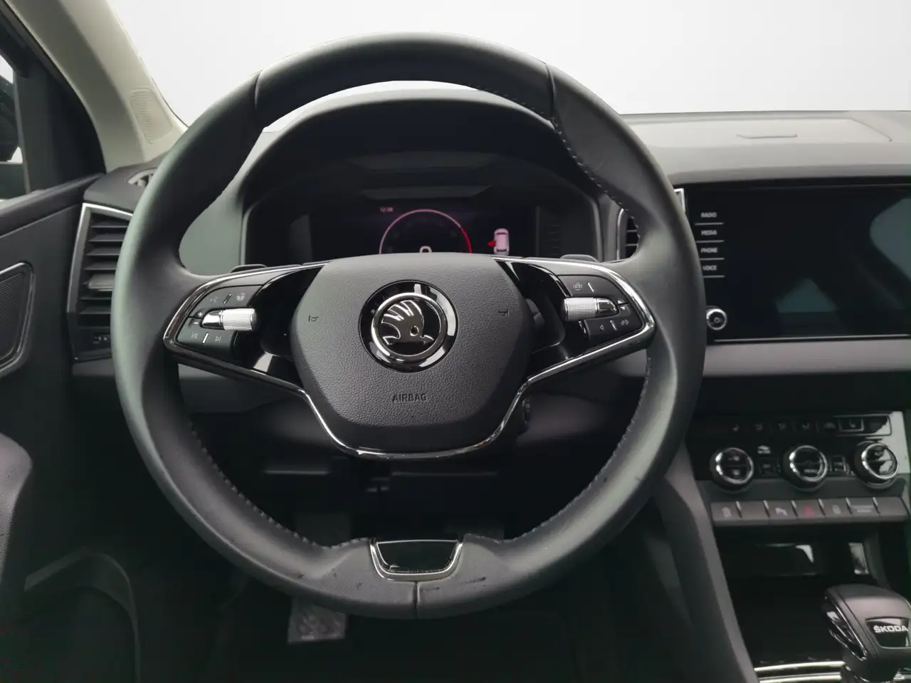 Skoda Karoq 1.5 TSI DSG Style — Vehicle gallery 10