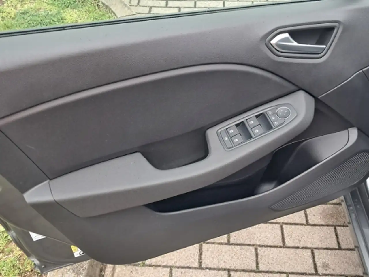 Mitsubishi Colt 1.0 Plus GRA+KAMERA+DAB+APP KLIMA LED NAVI ALU — Vehicle gallery 10