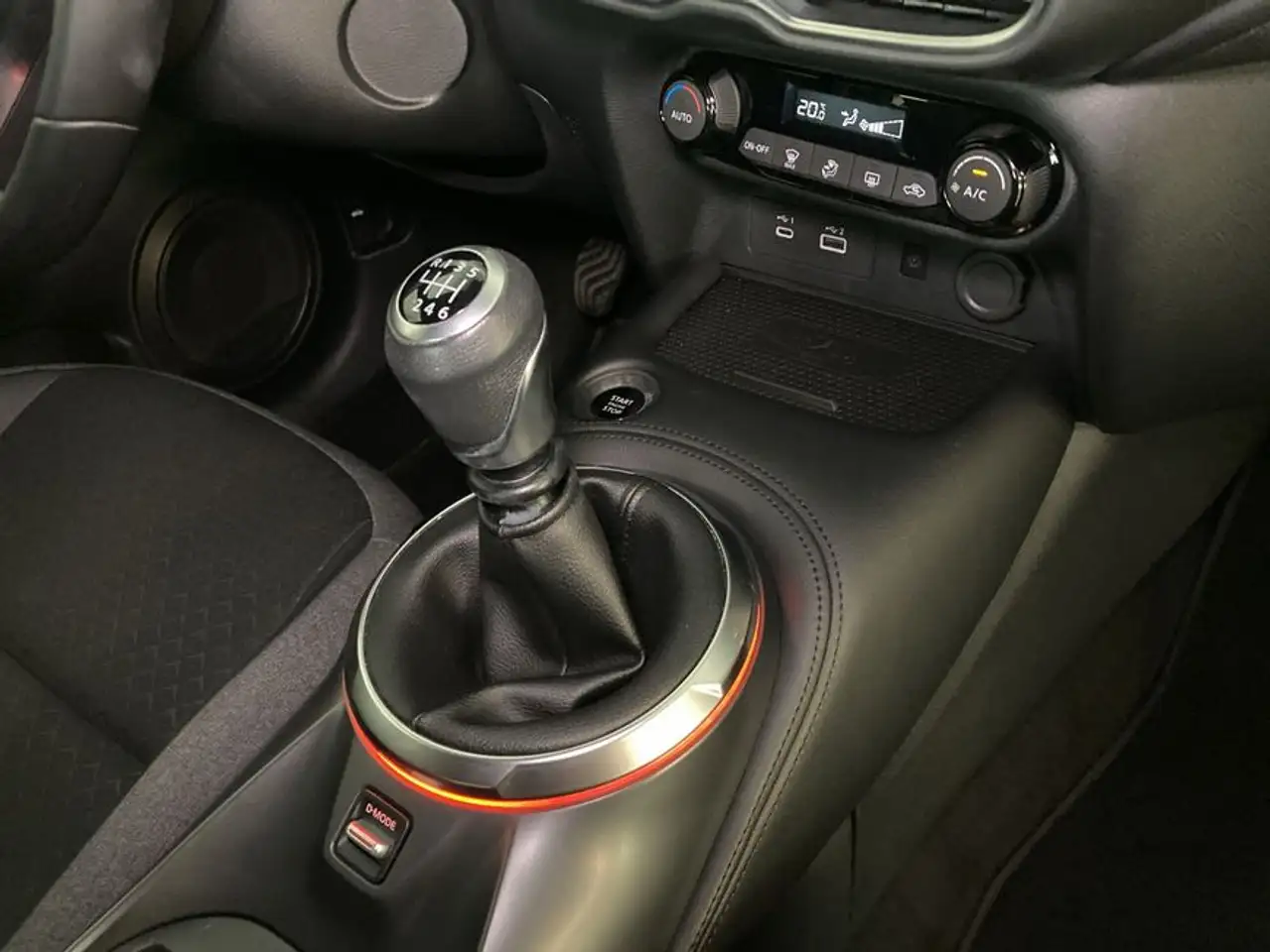 Nissan Juke 1.0 DIG-T N-Design — معرض صور السيارة 20