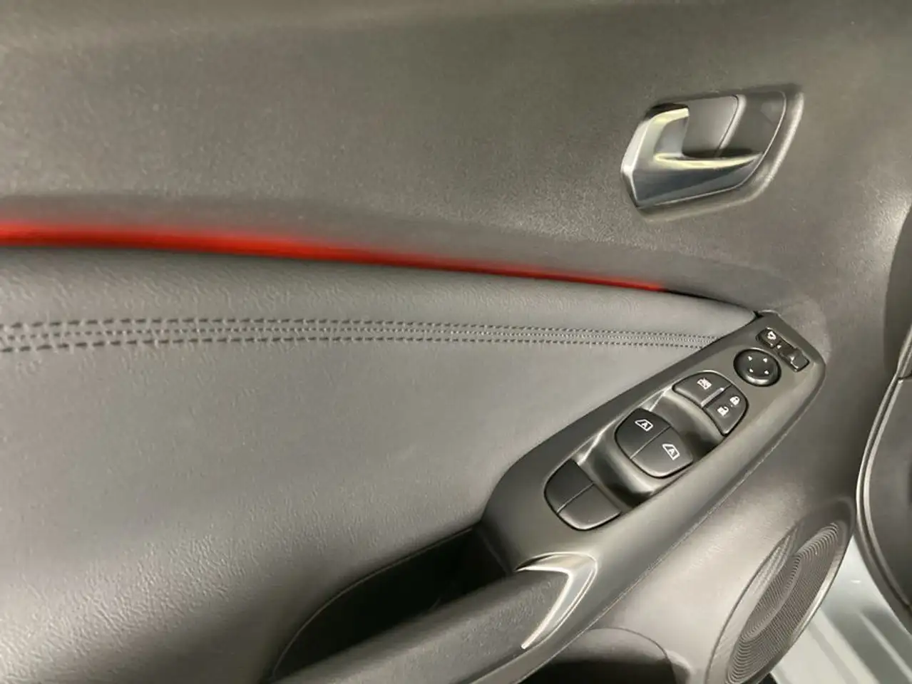 Nissan Juke 1.0 DIG-T N-Design — معرض صور السيارة 19