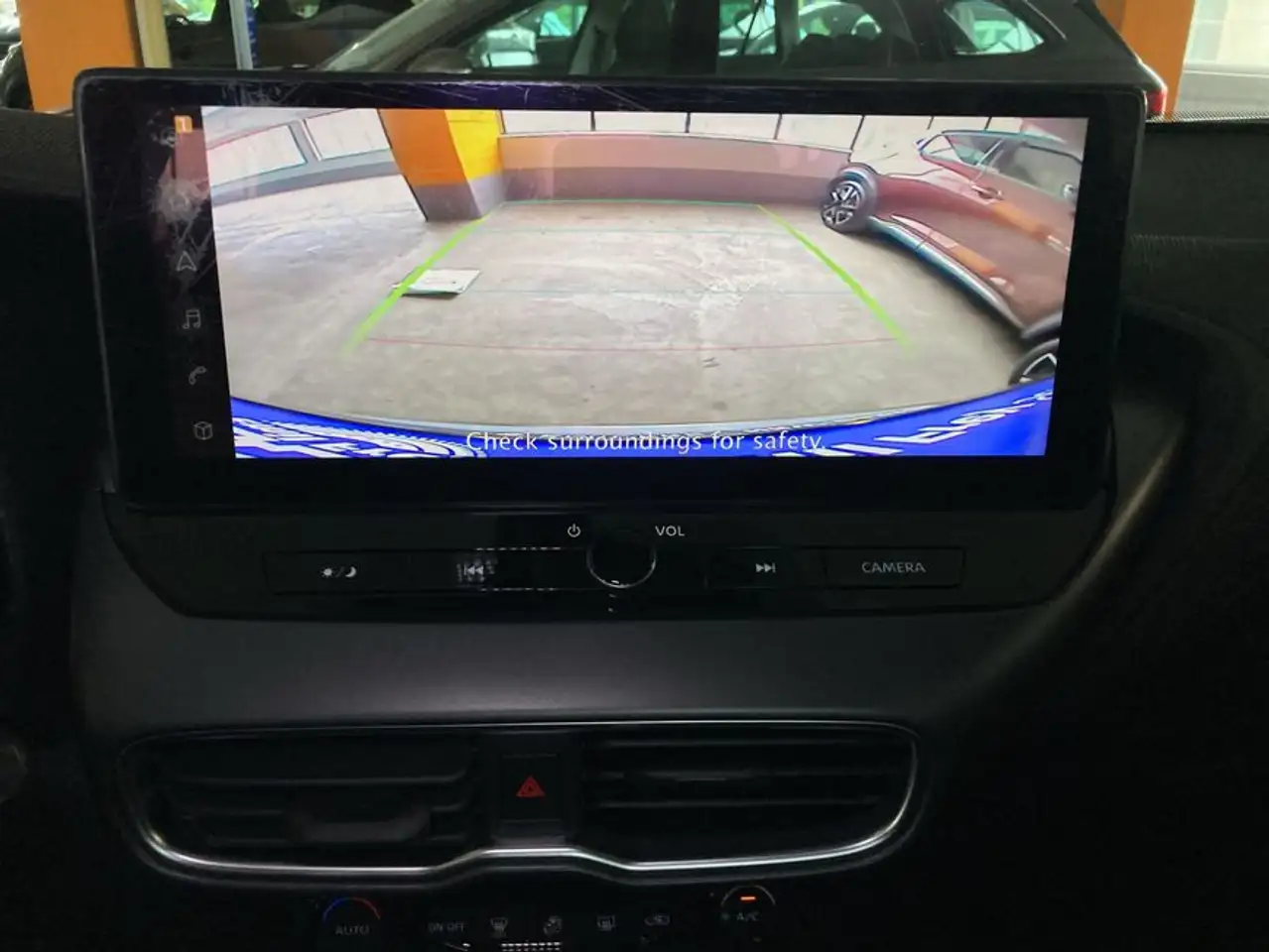 Nissan Juke 1.0 DIG-T N-Design — معرض صور السيارة 23