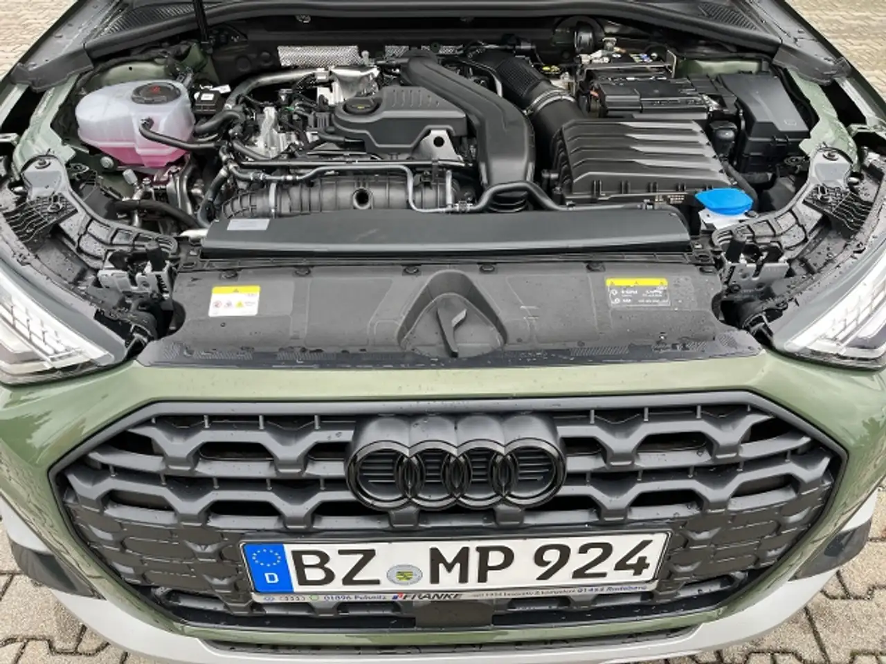 Audi A3 allstreet s-tronic 35 TFSI s-tronic NAVI — Vehicle gallery 20