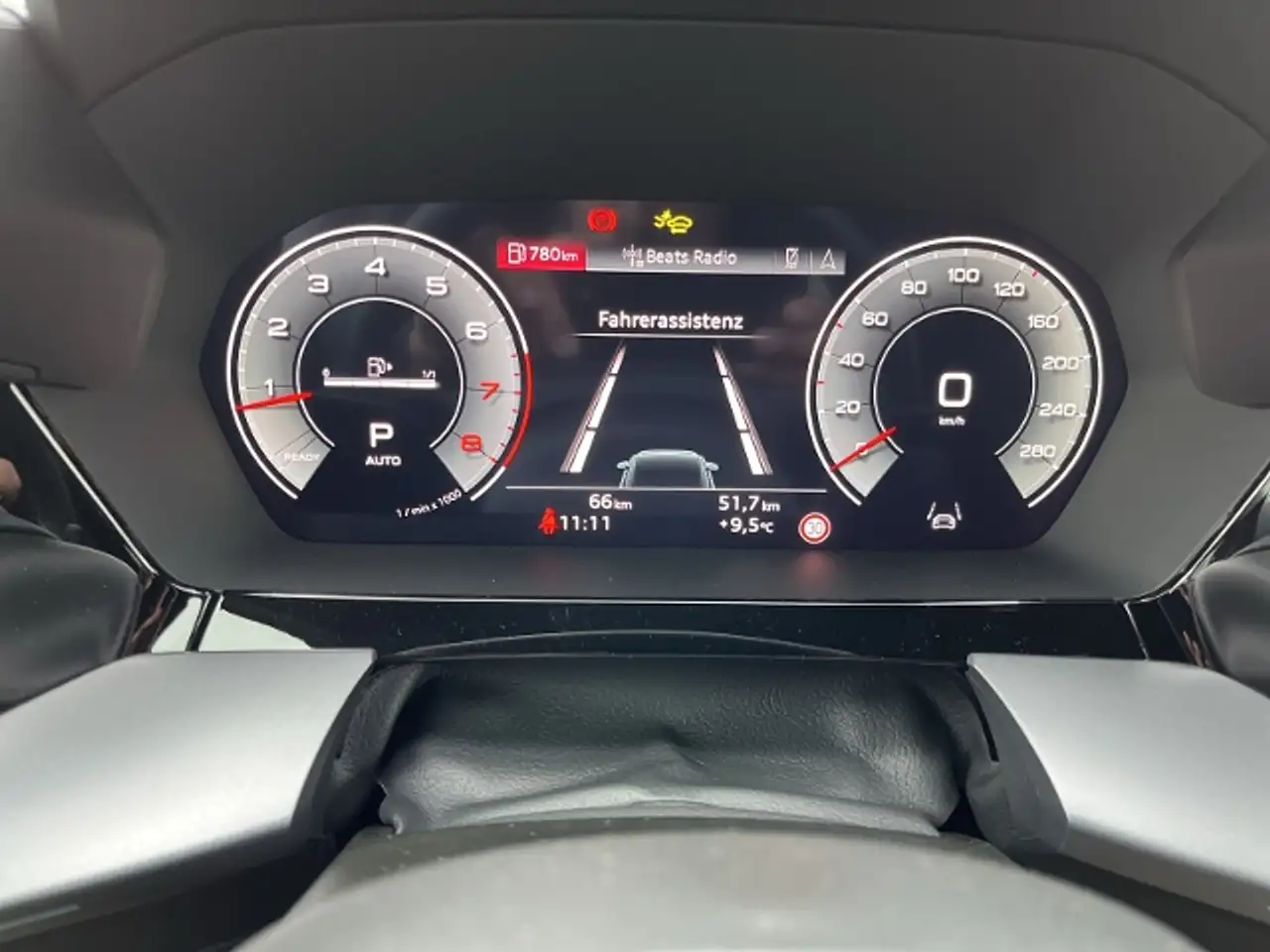 Audi A3 allstreet s-tronic 35 TFSI s-tronic NAVI — Vehicle gallery 17